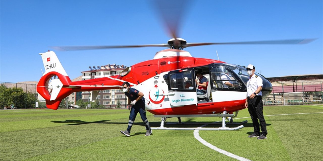 Deniz ve hava ambulansları için acil tıp teknisyeni ve paramedik istihdam edilecek