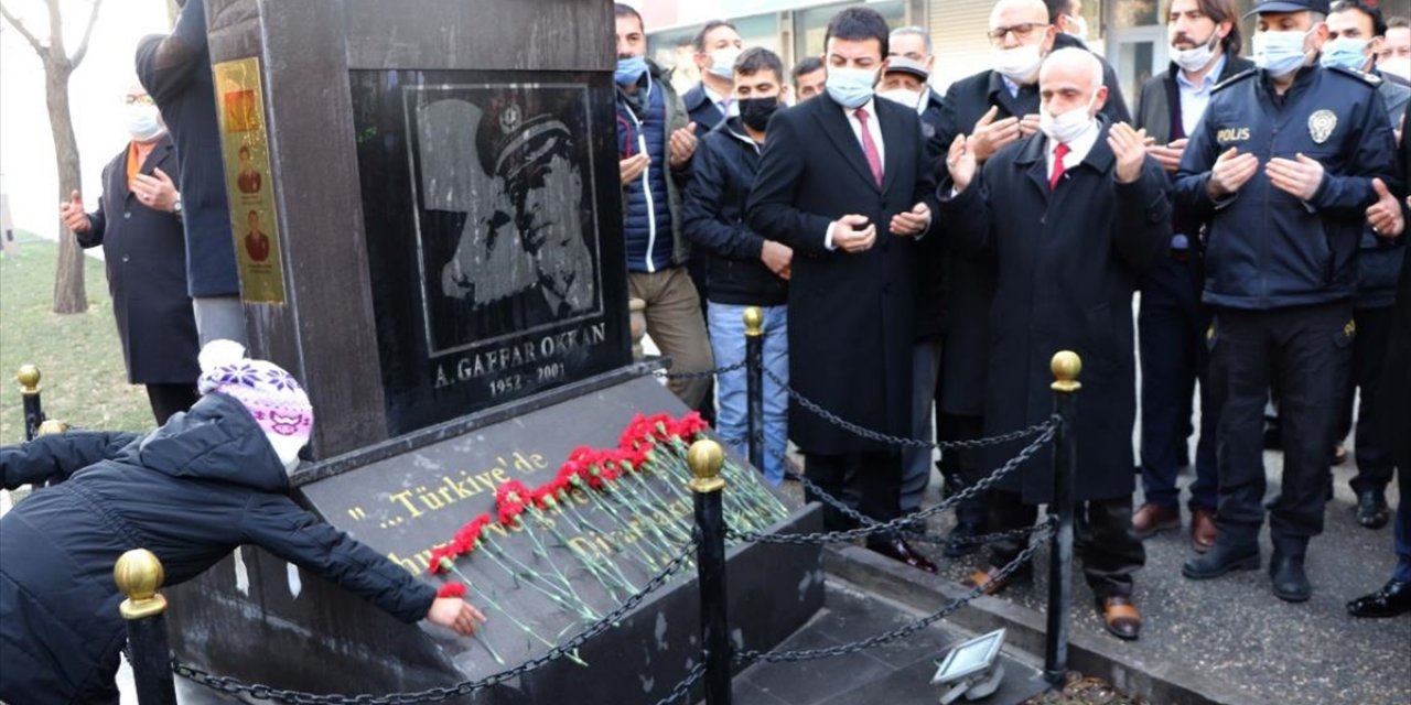 Diyarbakır'da şehit edilen Gaffar Okkan ve polis memurları törenle anıldı