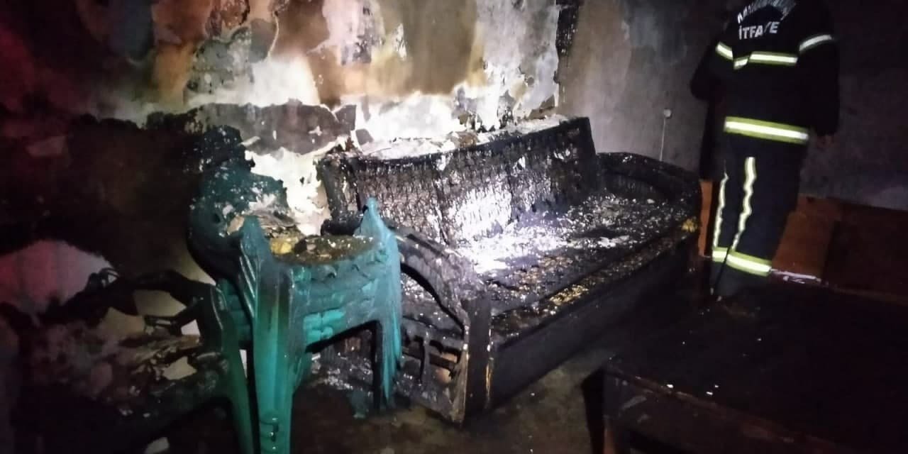Kahramanmaraş'ta bir kişi alkollü fazla kaçırınca yaşadığı evi yaktı