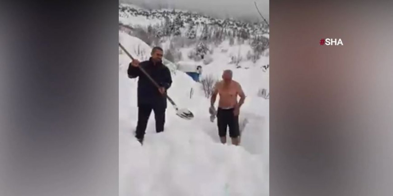 Kahramanmaraş'ta yaşlı adamın kar sevinci beğeni rekoru kırdı