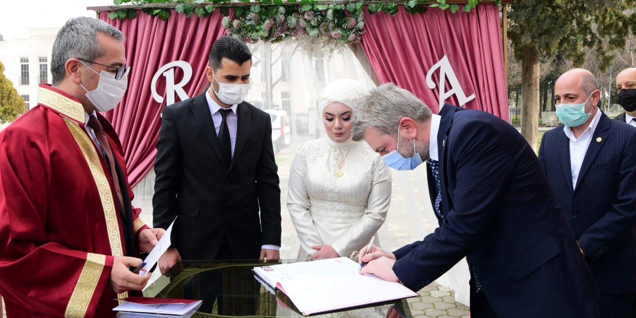 Kahramanmaraş'ın başarılı gazetecisi Ali Keklik dünya evine girdi