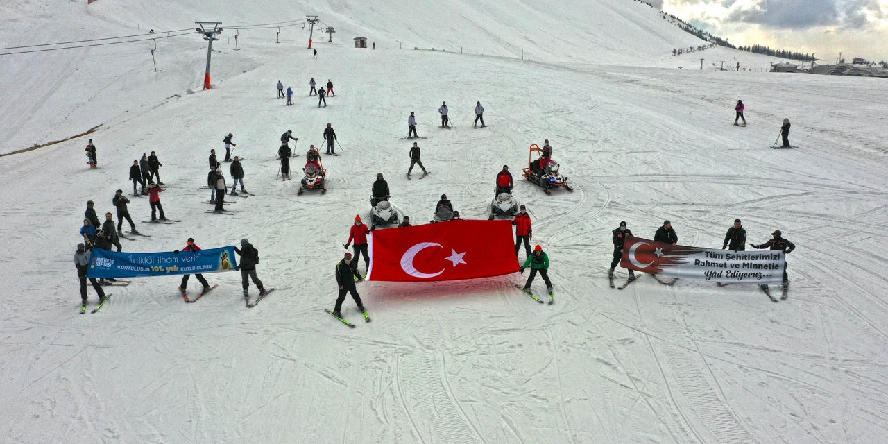 Yedikuyuların zirvesinde şehitler anıldı
