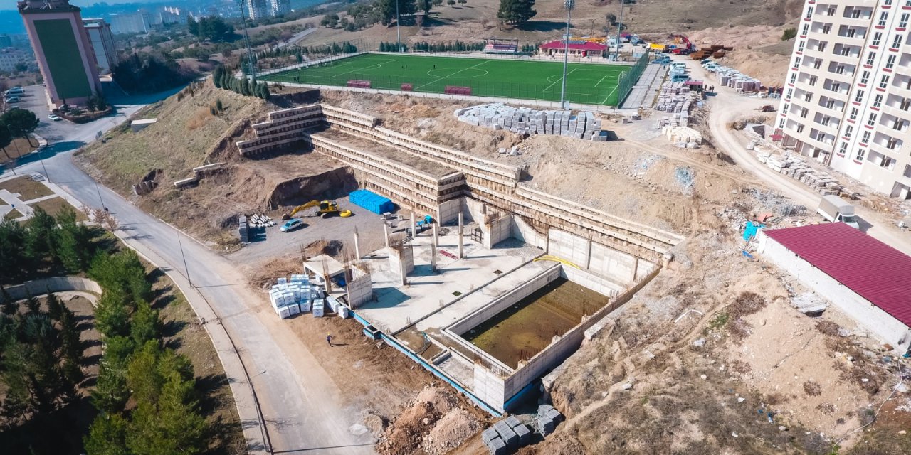 Doğukent yüzme havuzu inşaatı hız kazandı