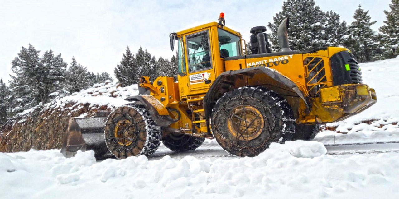 Kahramanmaraş’ta karla mücadele ekipleri göreve hazır