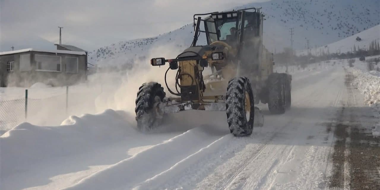 Kahramanmaraş’ta 2 ilçede yüz yüze eğitime kar engeli