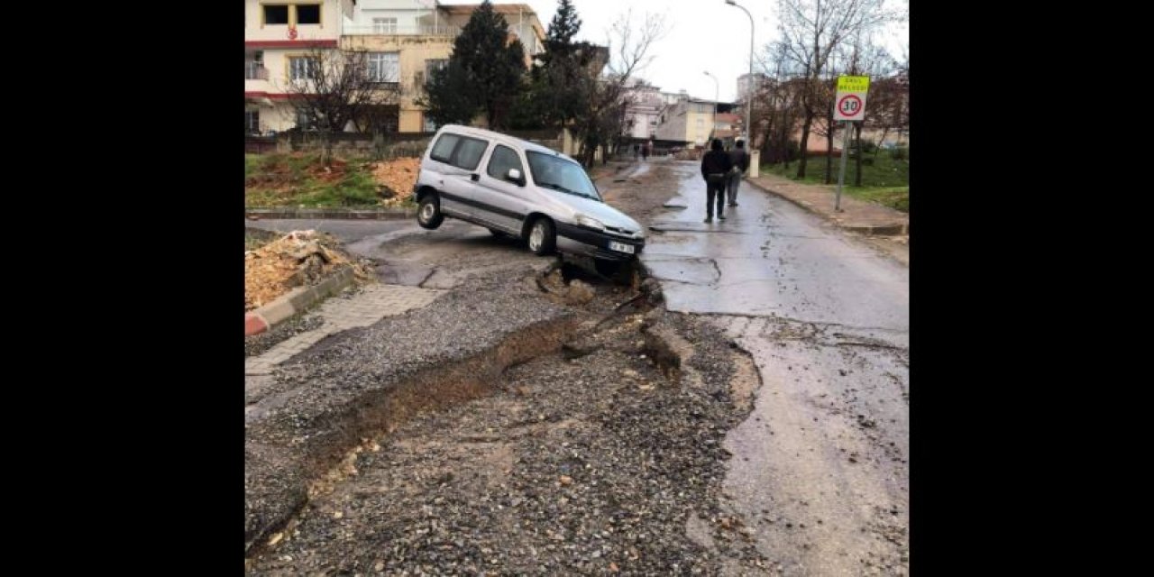 Kahramanmaraş’ta şiddetli yağmur yolları bozdu! Ortaya enteresan görüntüler çıktı