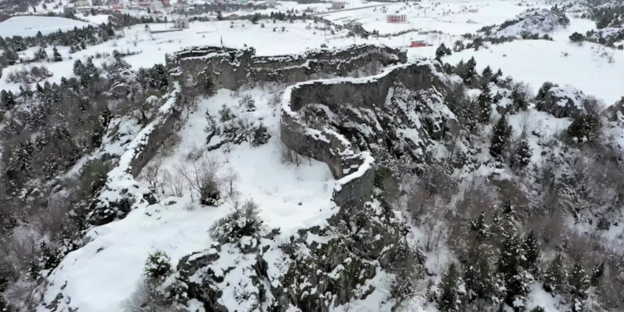 Kahramanmaraş’ta kar manzarası havadan görüntülendi