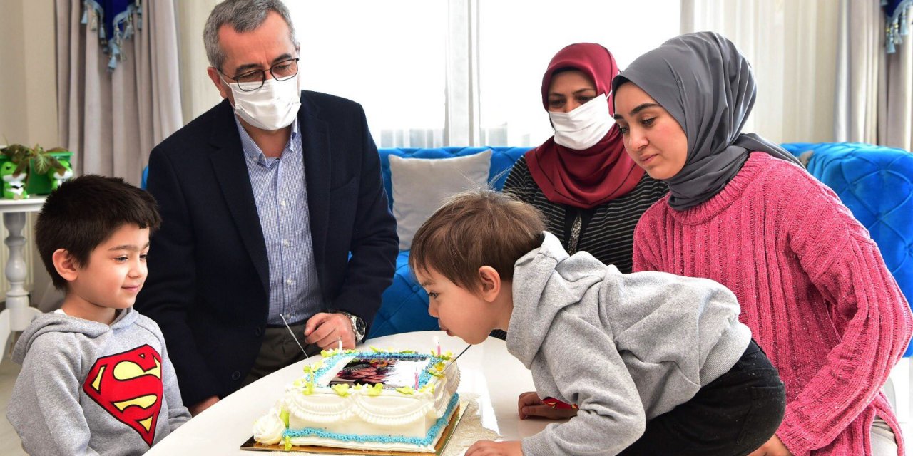 Kahramanmaraş'ta şehidin adını taşıyan 4 yaşındaki oğluna doğum günü kutlaması