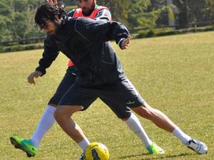 Denizlispor Düşme Hattından Uzak Kalmak İstiyor