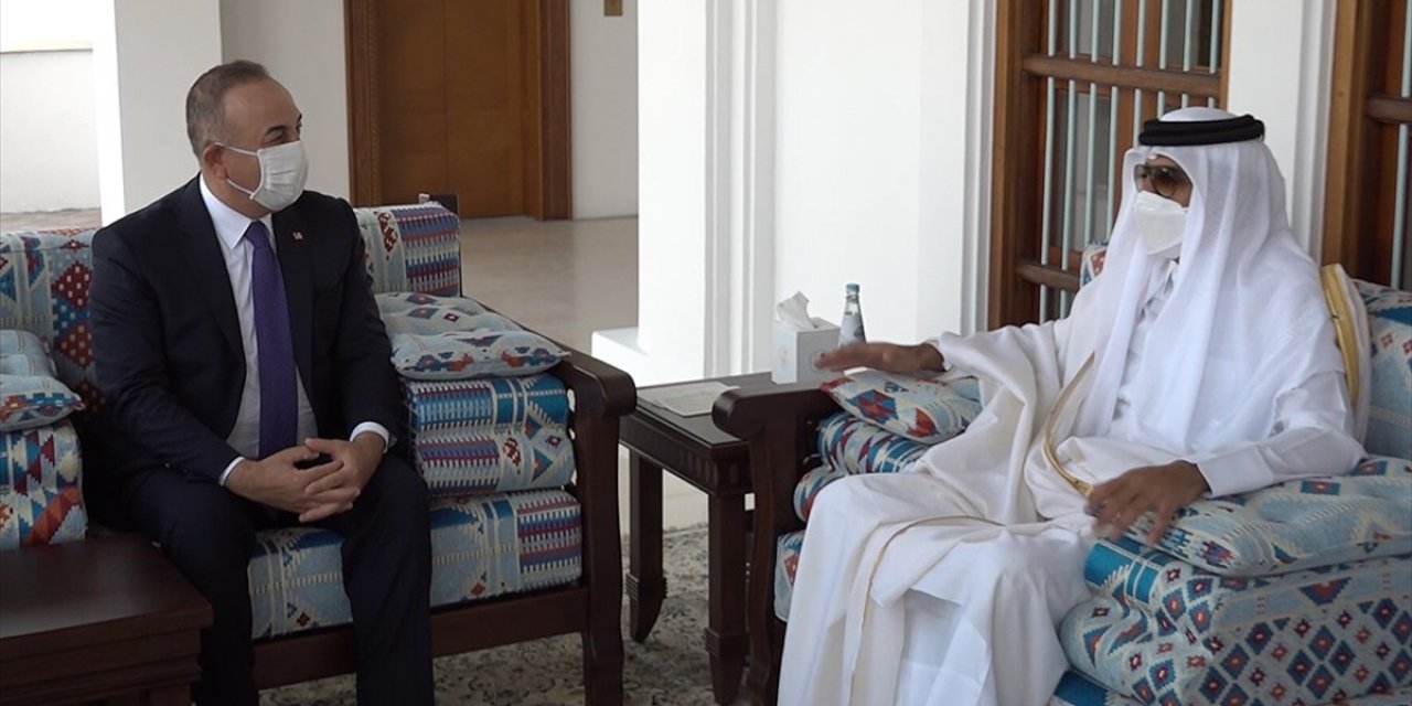Dışişleri Bakanı Çavuşoğlu, Katar Emiri Al Sani tarafından kabul edildi