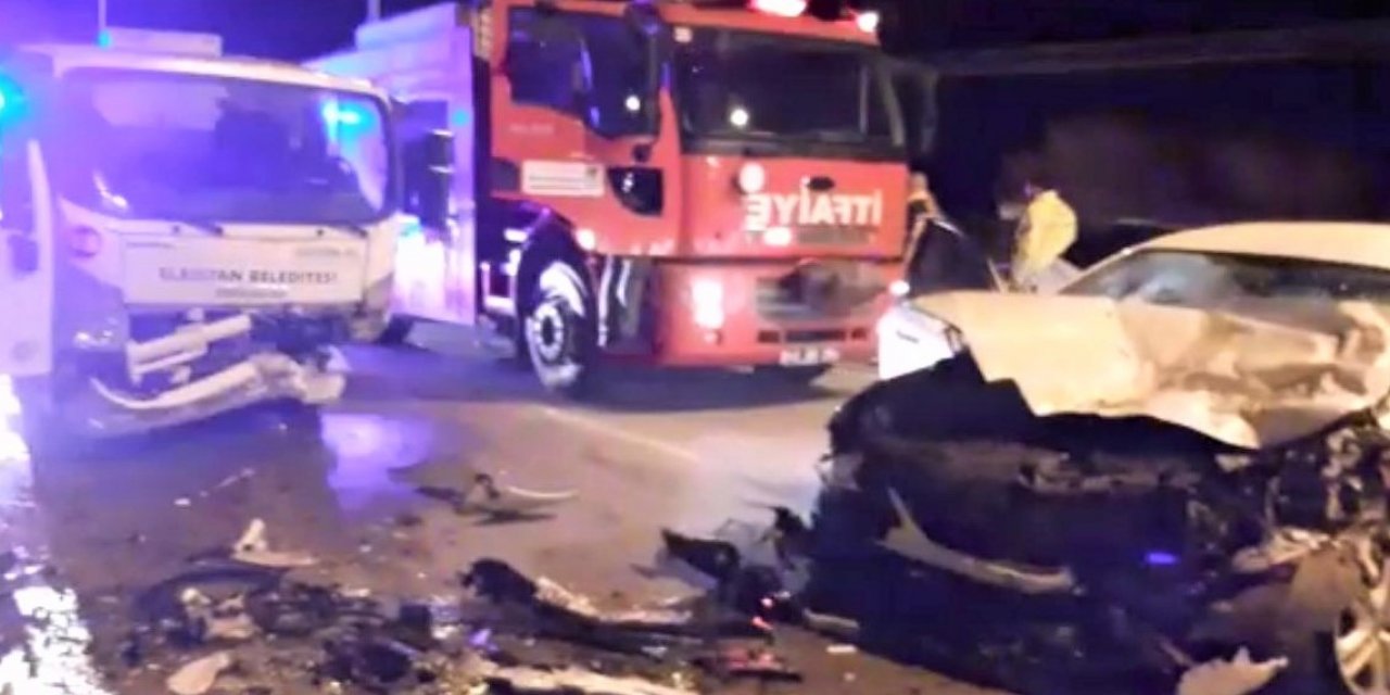Çöp kamyonu ile otomobil çarpıştı: 1 yaralı 