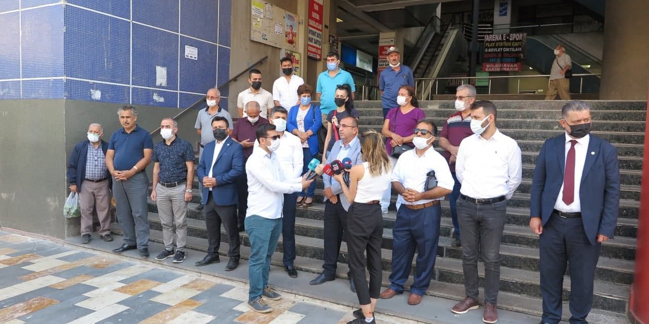 Kahramanmaraş’ta ‘Sarı Bina’nın yıkılmasına karşı çıktılar