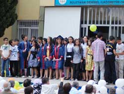 Süleyman Demirel İÖO’da mezuniyet töreni