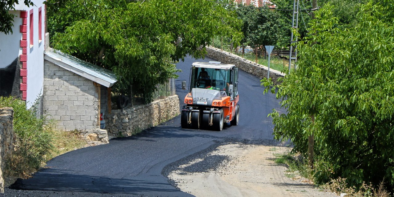 Yeşilgöz’ün yolları yenileniyor