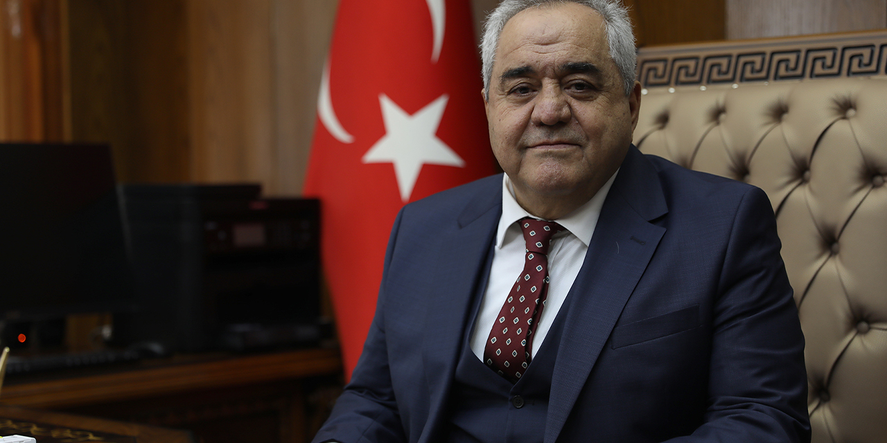 KÜİ Rektörü Özgül: 15 Temmuz büyük bir destandır