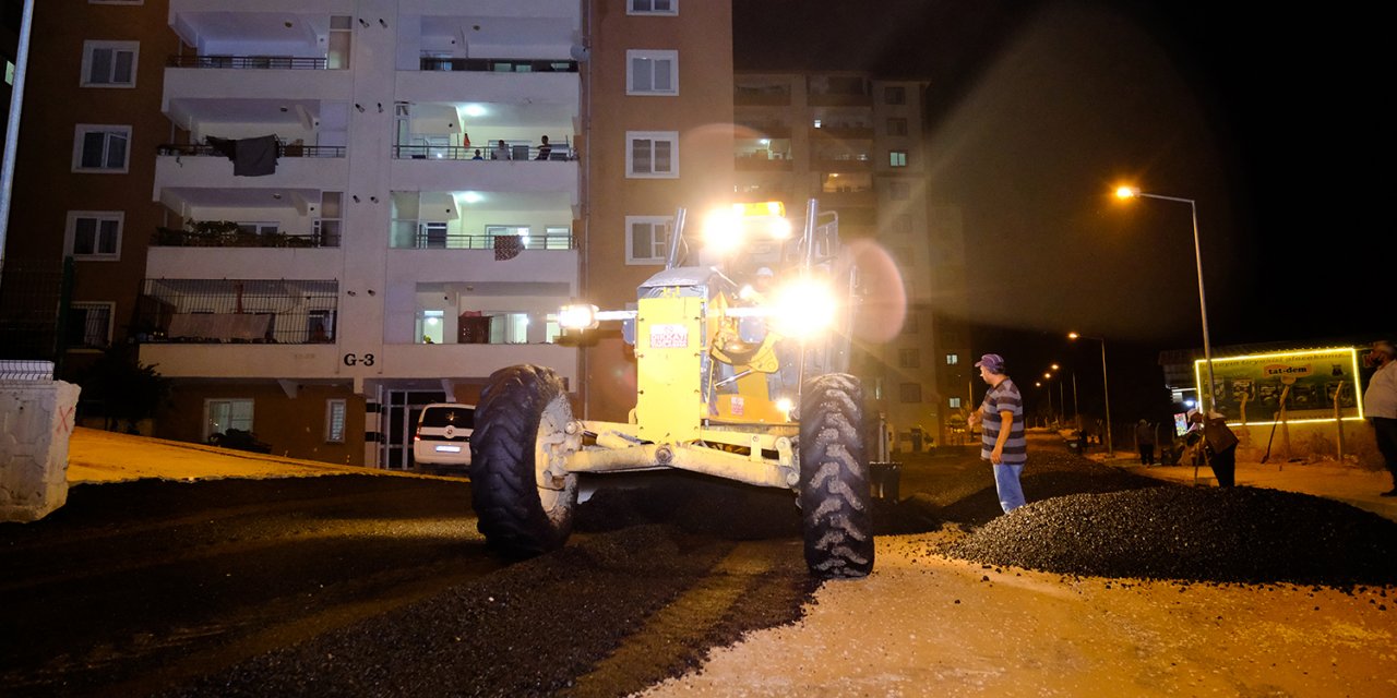 Dulkadiroğlu’ndan Güneşevler’de Asfalt Çalışması