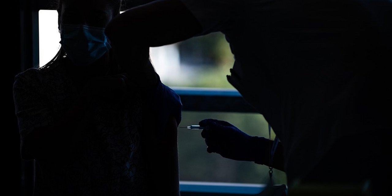 ABD'de yapılan araştırmaya göre tam aşılı kişilerin yüzde 1'inden azı Kovid-19'a yakalandı