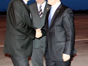 Kurtulmuş: Suriye Meselesinde Türkiye Sıcak Ortamın İçine Çekiliyor