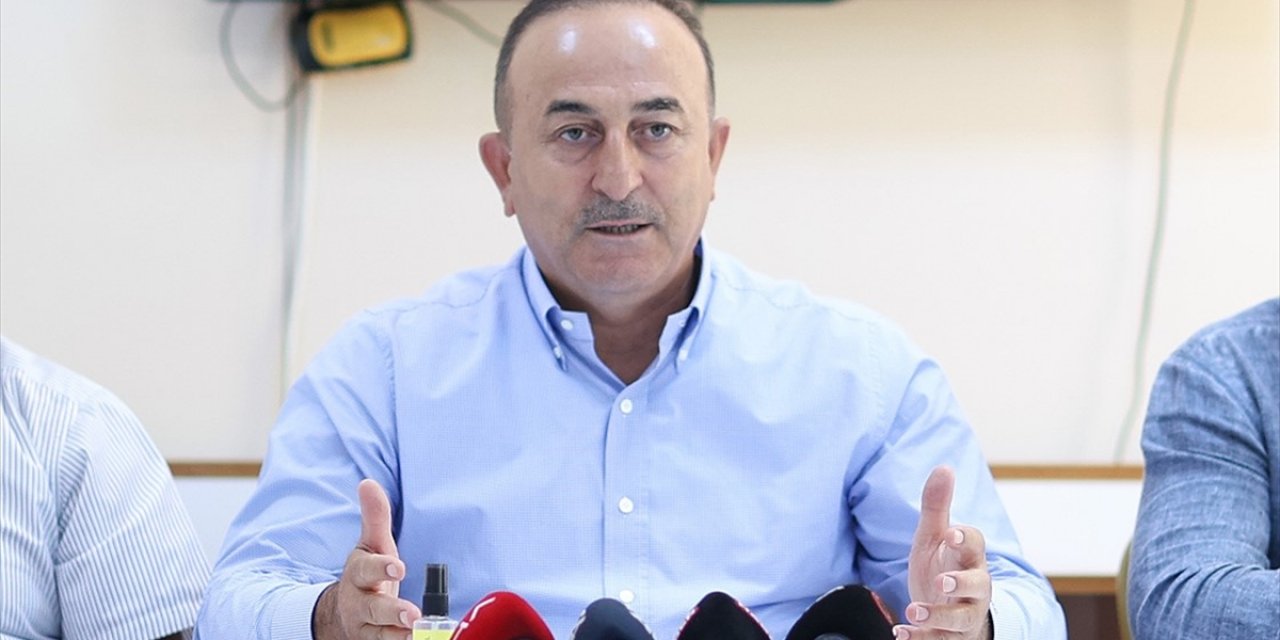 Bakan Çavuşoğlu: Yangından etkilenen mahalle 59, bina 3 bin 231, bağımsız bölüm 6 bin 359 olarak tespit edildi