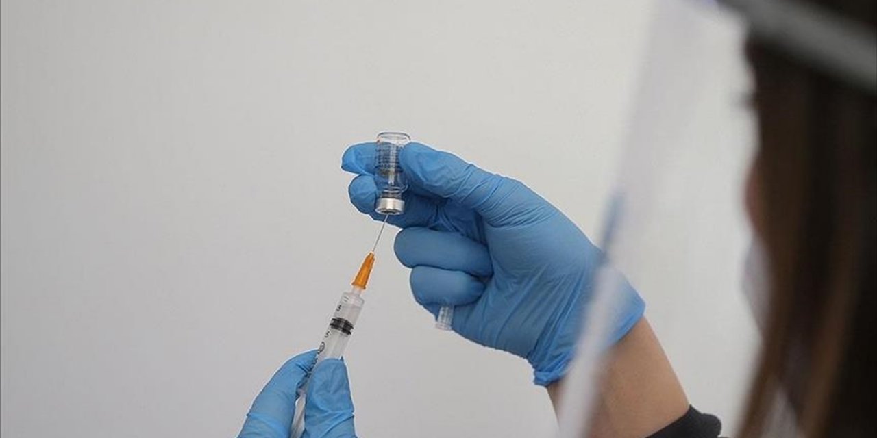 Dünya genelinde 4 milyar 540 milyon dozdan fazla Kovid-19 aşısı yapıldı