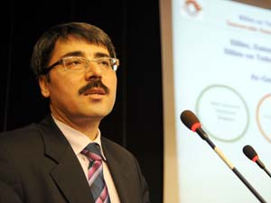 Üniversite Sanayi İşbirliği ve Ar-Ge Projeleri paneli