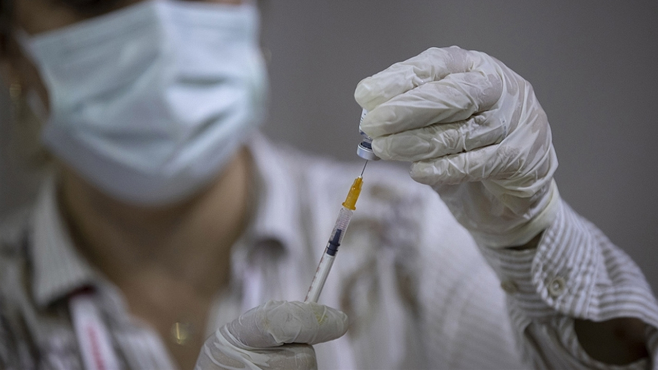 Koronavirüsle mücadelede 90 milyon aşı uygulandı