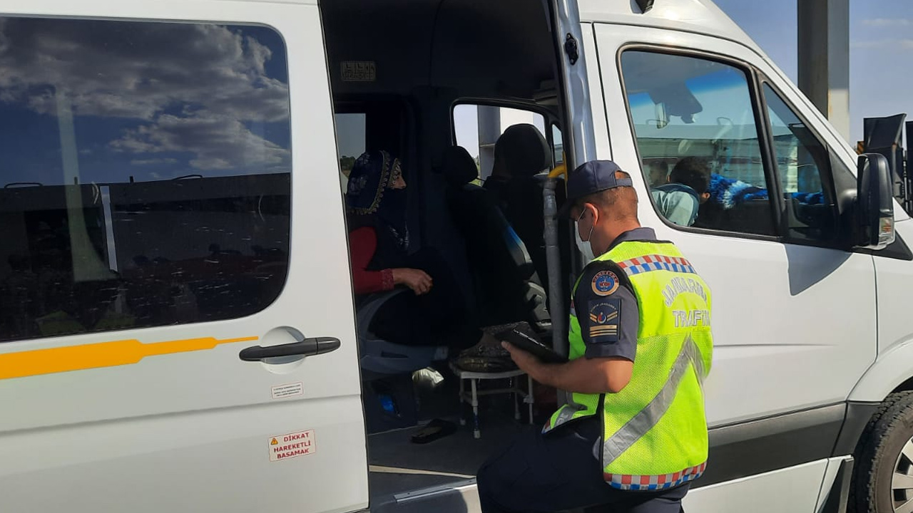 Jandarmadan Yolcu Servislerine Sıkı Denetim