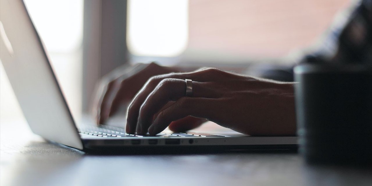 Günün büyük bir kısmını oturarak geçiren kişilerde felç riski daha yüksek