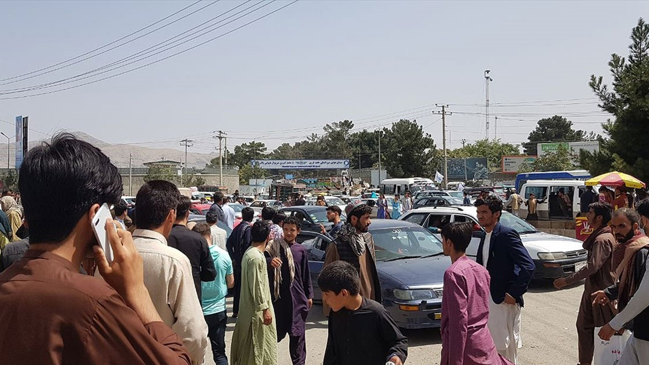 Kabil'deki havalimanında 4 Afgan askeri hayatını kaybetti