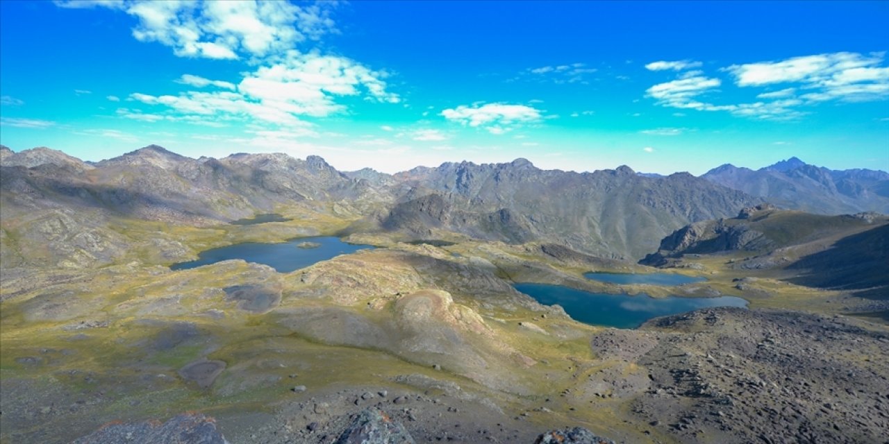 "Gökyüzüne komşu" zirveleriyle Kaçkarlar'daki saklı cennet: Yedigöller