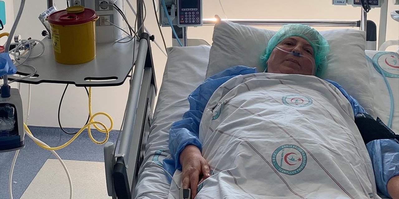 Hemşire oğlunun ısrarına rağmen aşı olmayan Kovid-19 hastası 'aşı çağrısı' yaptı