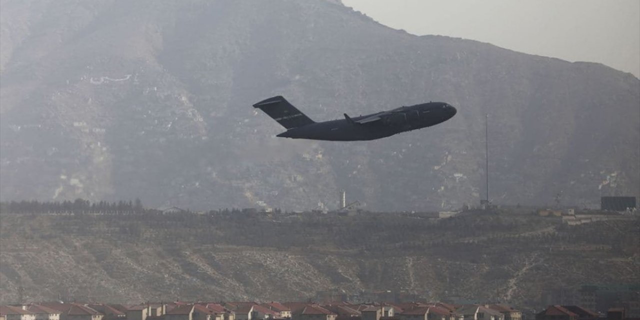Kabil’deki terör saldırıları sonrası tahliye uçuşları yeniden başladı