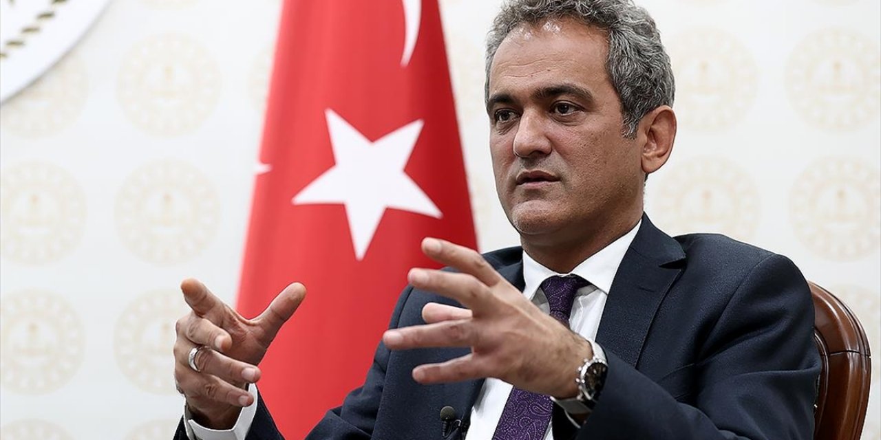Milli Eğitim Bakanı Özer: Daha fazla ertelenemeyecek kadar mühim eğitim sürecine dair gereken tüm hazırlıklar yapıldı