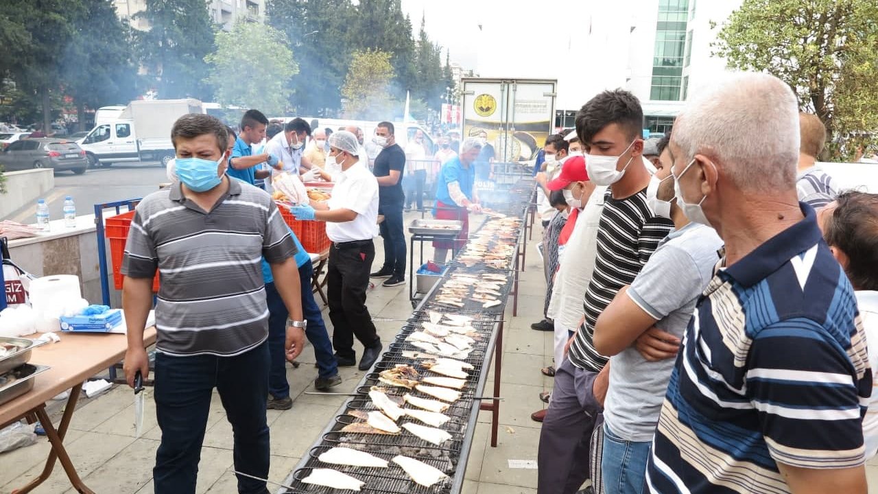 Kahramanmaraş’ta balık festivalinde 5 bin balık dağıtıldı