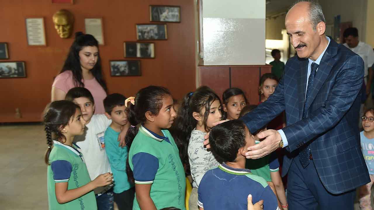 Başkan Okay, öğrencilere yeni eğitim yılında başarılar diledi