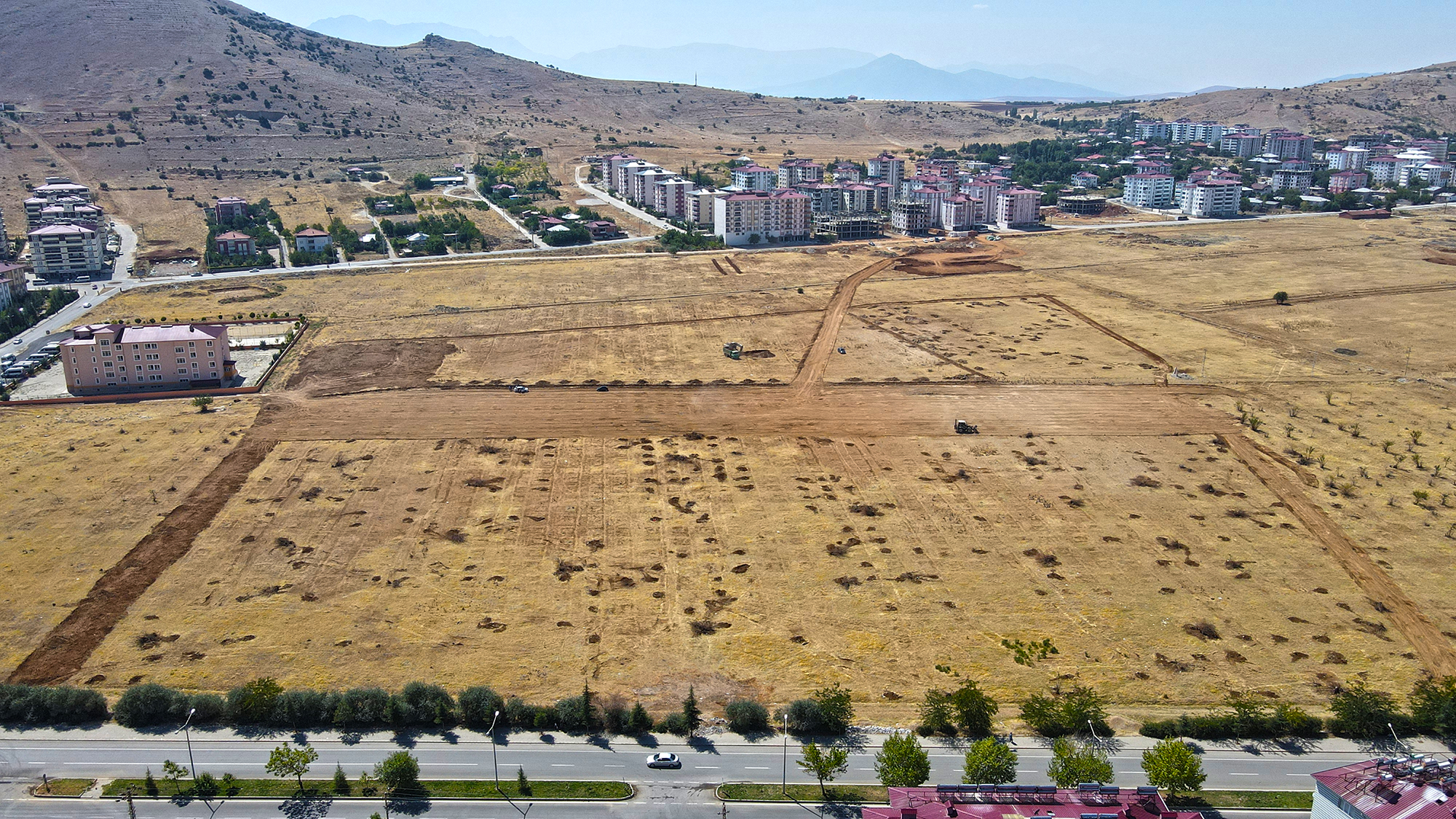 Afşin Millet Bahçesi’nde Çalışmalar Başladı