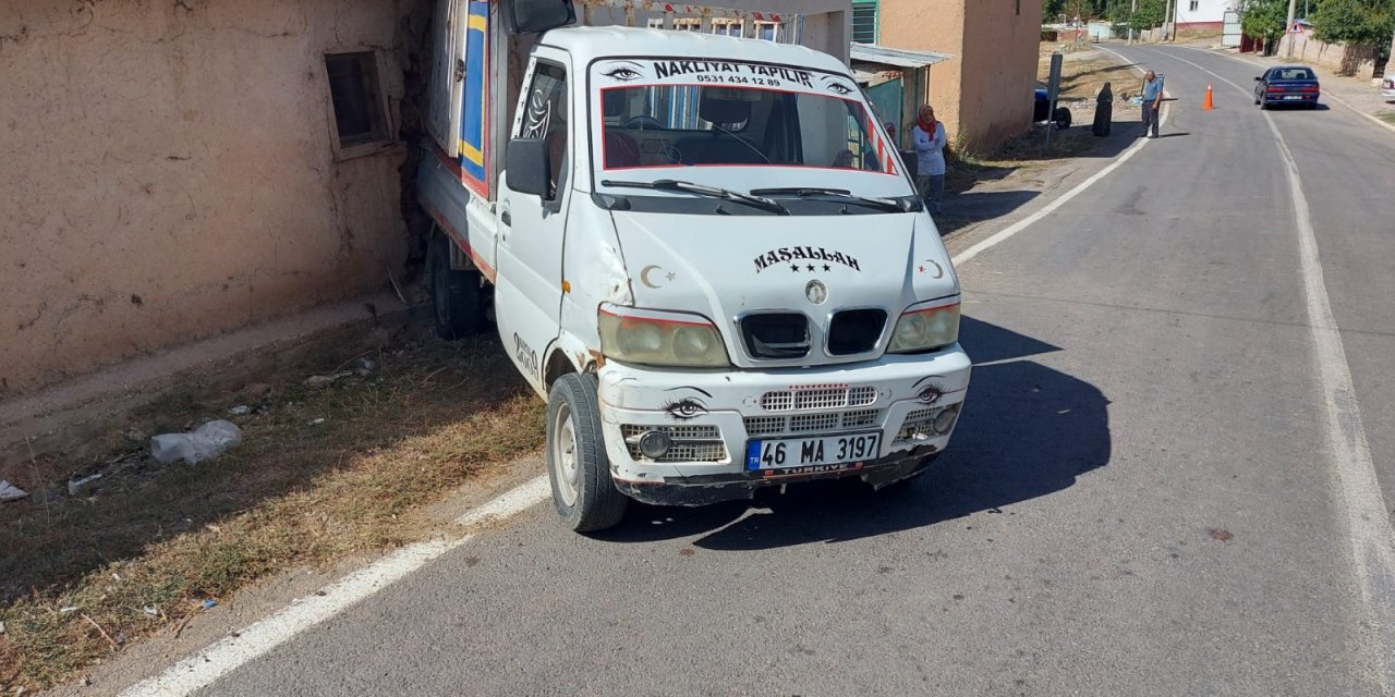 Kahramanmaraş’ta kamyonete 20 kişi bindi faciadan dönüldü 