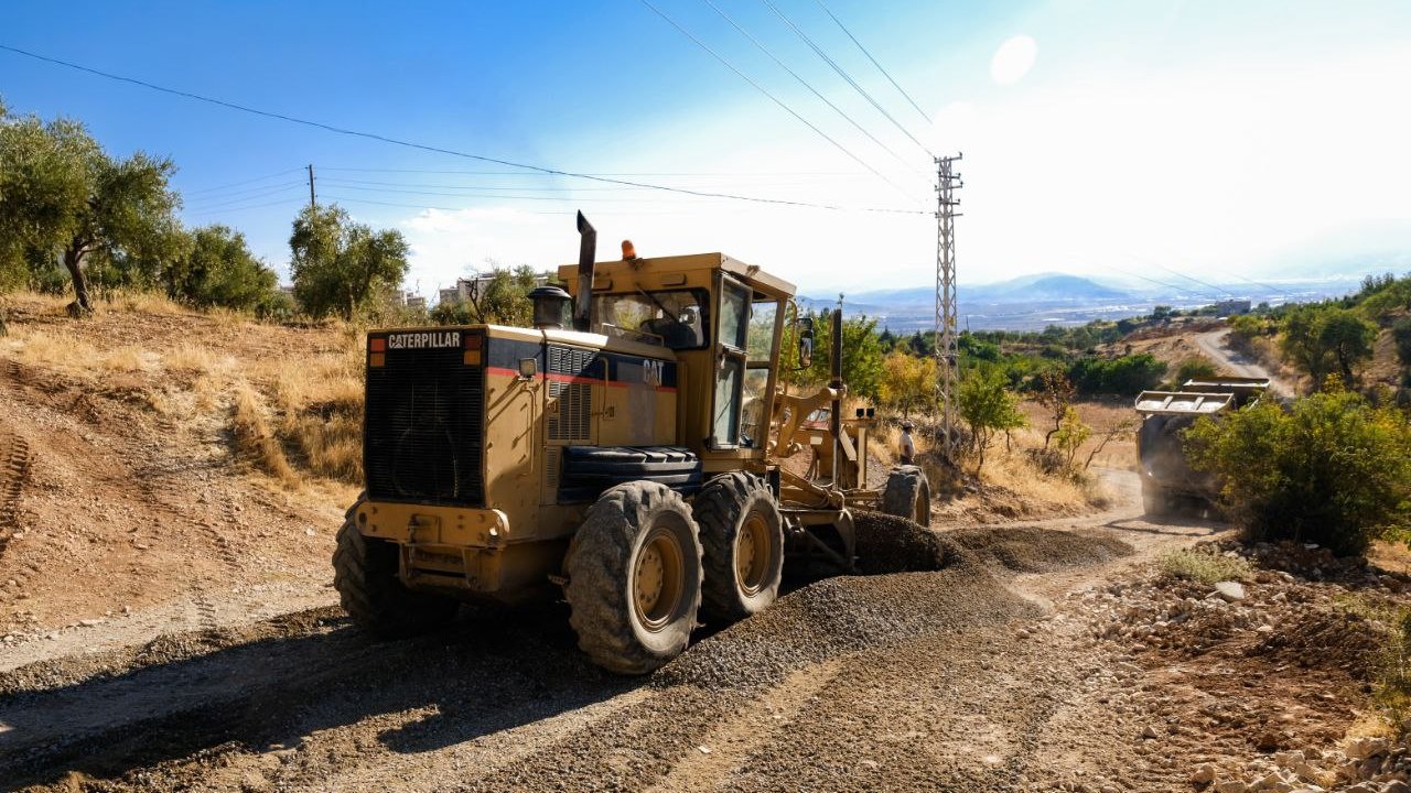 Ayaklıcaoluk Mahallesinde Asfalt Çalışması