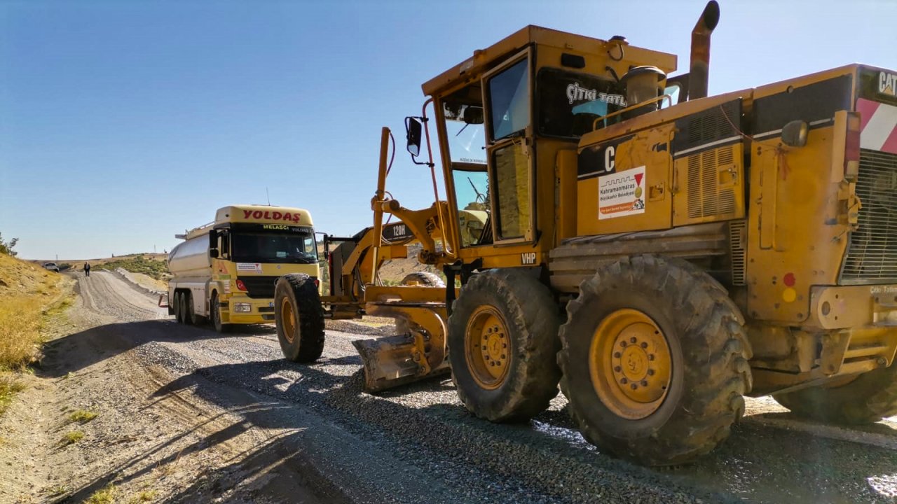 Göksun ve Afşin’de Yollar Büyükşehir’le Yenileniyor