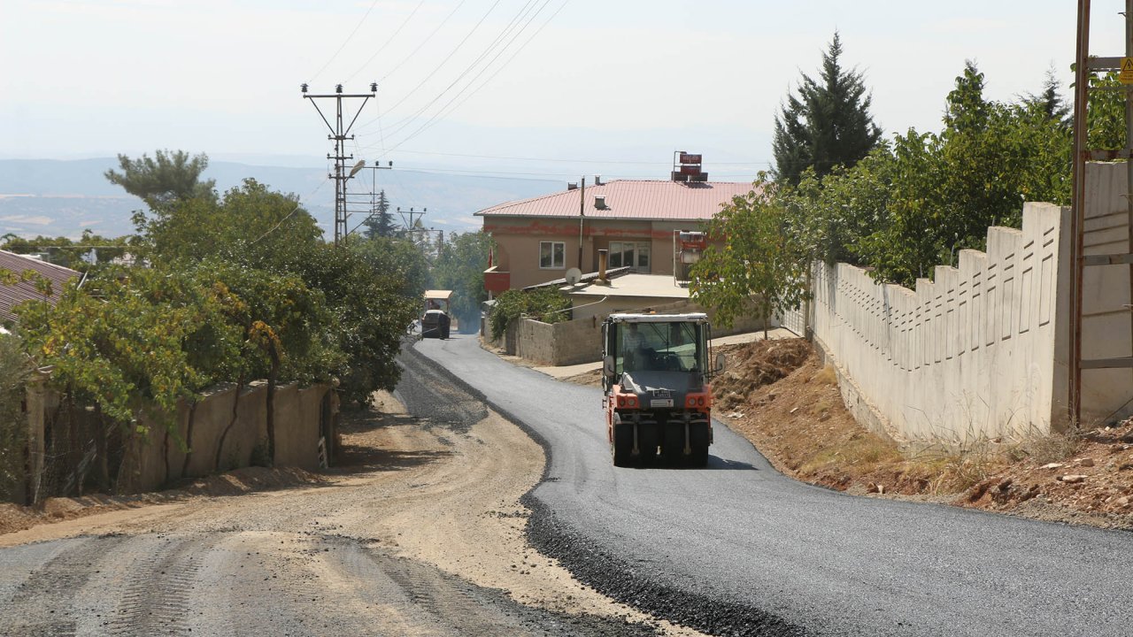 Gafarlı’nın Yolları Büyükşehir’le Yenilendi