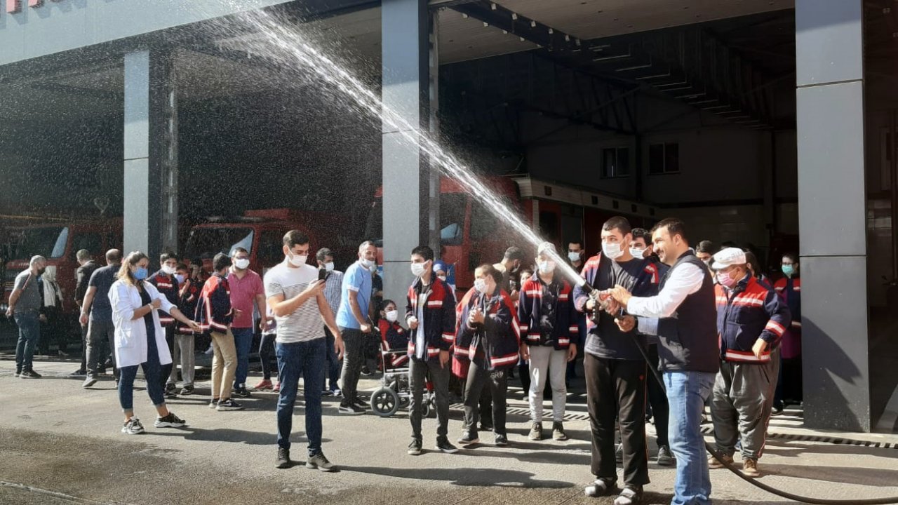 Büyükşehir İtfaiyesi En Özel Misafirlerini Ağırladı