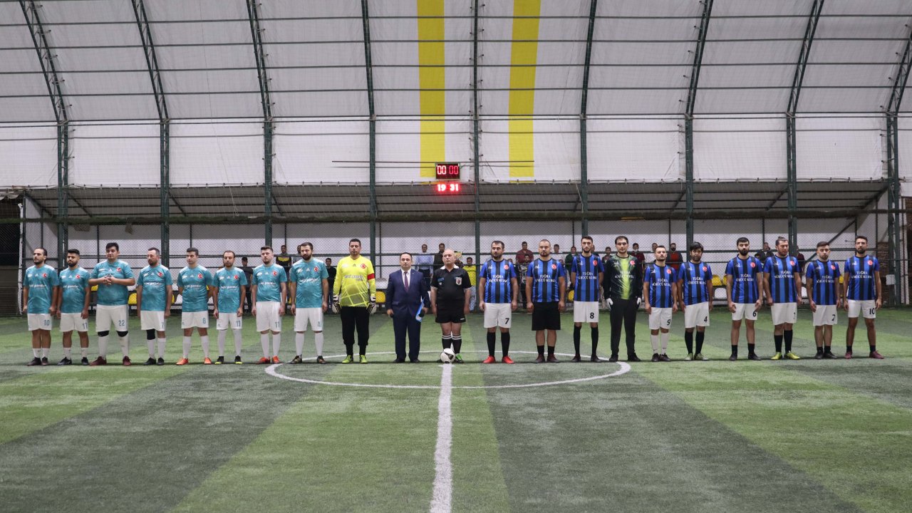 Kipaş Kağıt Futbol Turnuvası Nefes Kesti