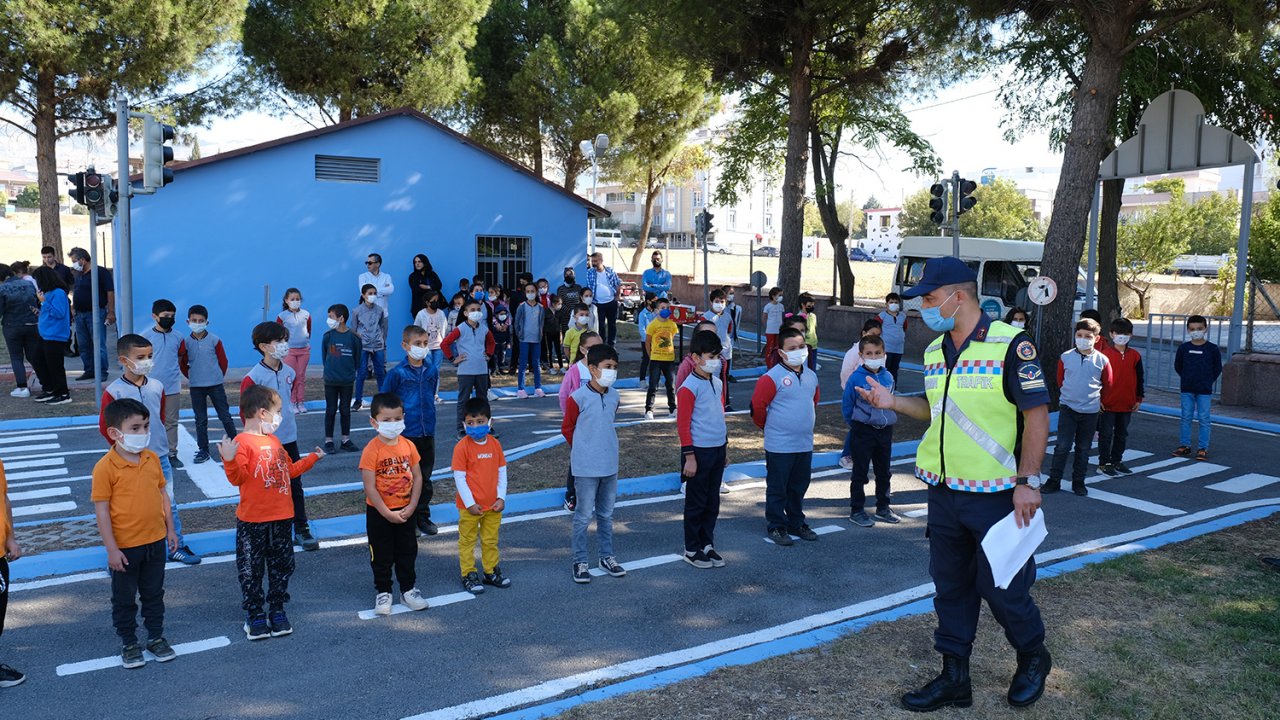Dulkadiroğlu Trafik Eğitim Parkı Minik Misafirlerini Ağırladı