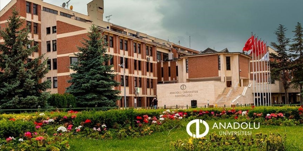 Anadolu Üniversitesinde 'İkinci Üniversite'  kayıt tarihleri uzatıldı
