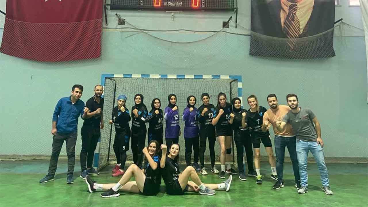 Kahramanmaraş Kadınlar Hentbol Takımı 2. Lige yükseldi
