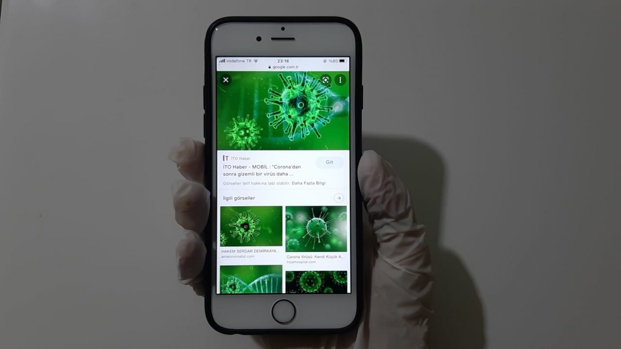 Cep telefonlarında tuvaletten 10 kat daha çok bakteri olduğu tespit edildi