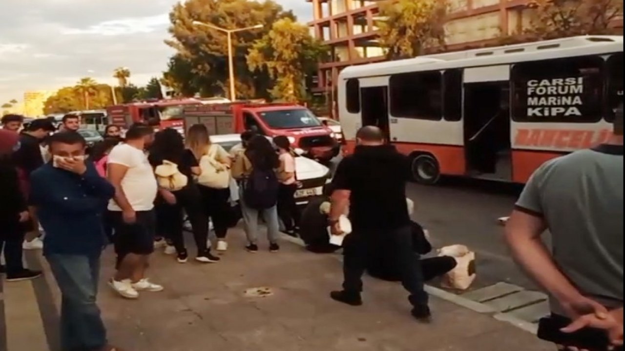 Mersin’de otobüsle minibüs çarpıştı: 20 yaralı