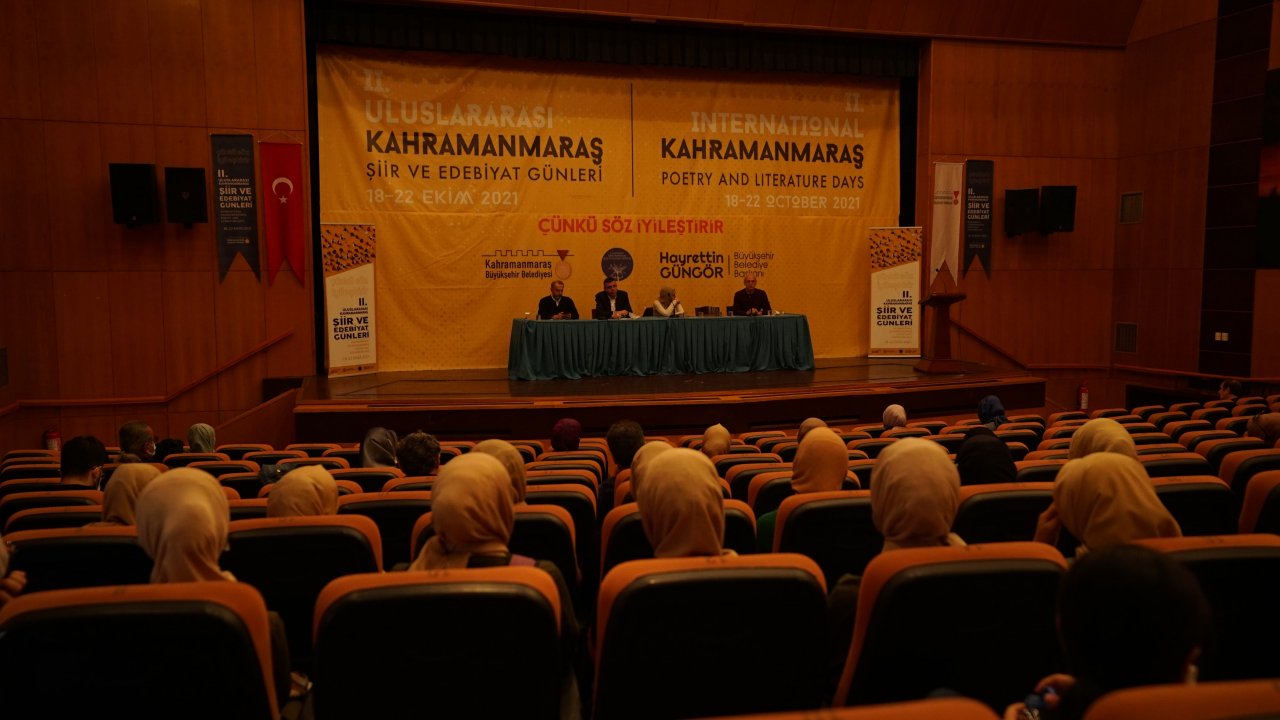 Yazmak Hayata Anlam Katma Çabasıdır