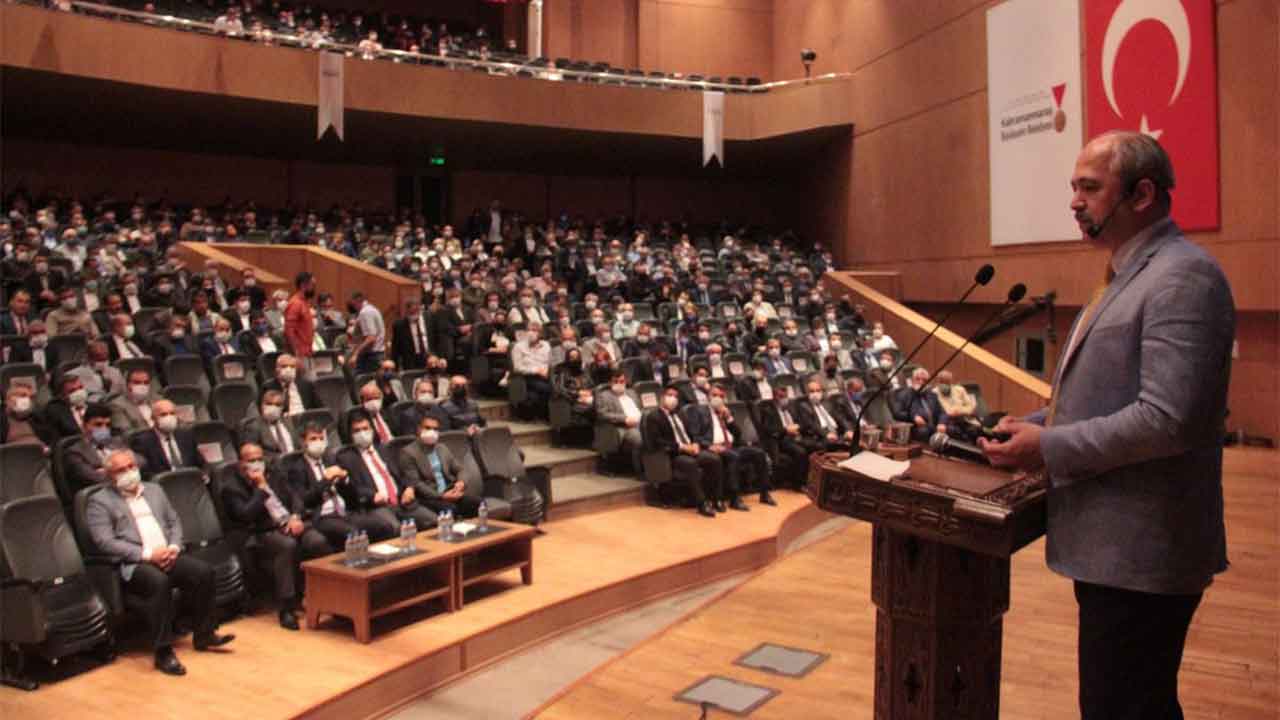 Kahramanmaraş'ta “Kurumsal İletişimde Görgü Ve Nezaket Kuralları” semineri düzenlendi