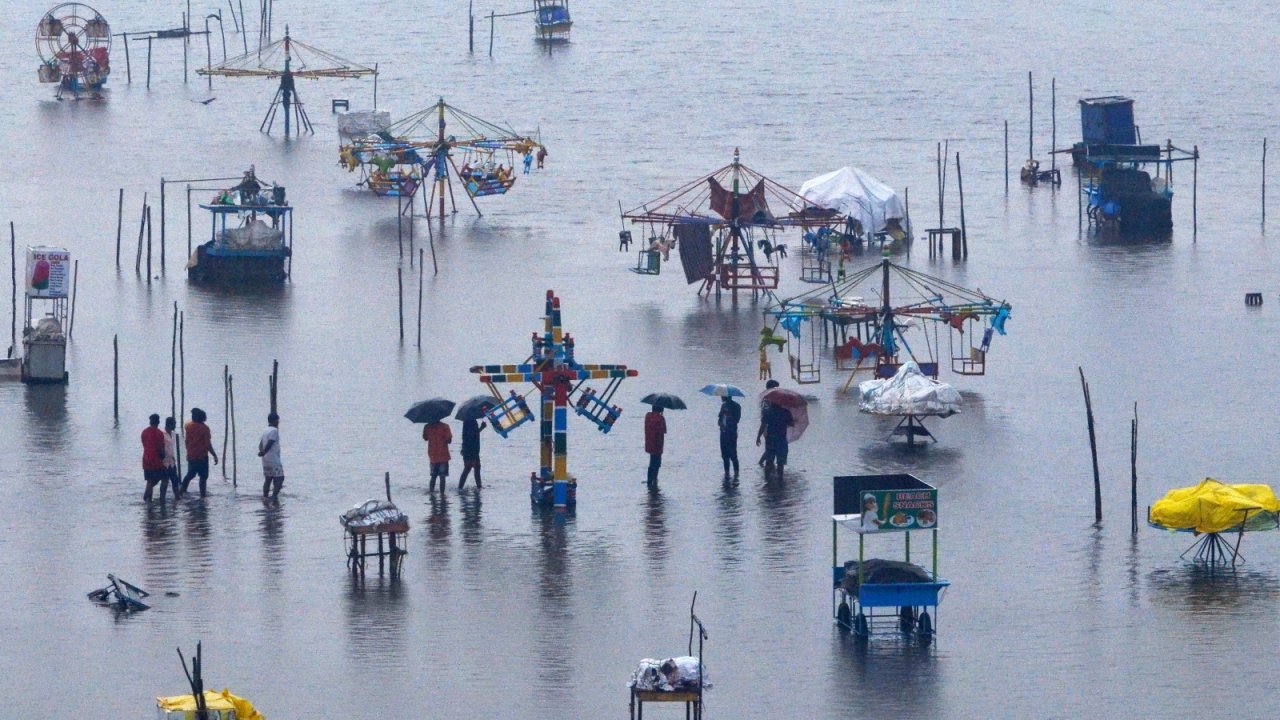 Hindistan’daki sel felaketinde 5 kişi hayatını kaybetti